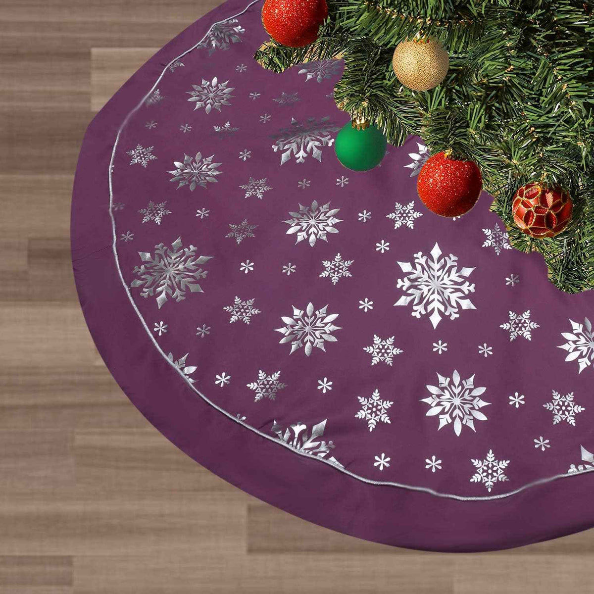 Flash World 48 Inch Large Christmas Tree Skirt Xmas Soft Cover Mat Decor Snowflake Collar Farmhouse Tree Skirt for Holiday Ornaments Party Home Indoor Decorations (Red, 48INCH)